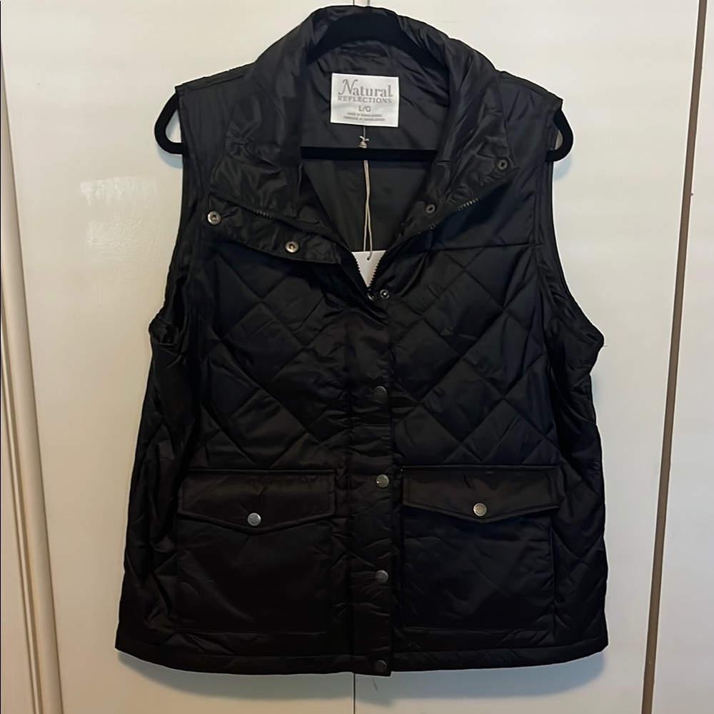 NWT - black quilted puffer vest